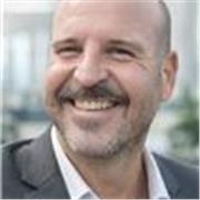 Economista y profesor de contabilidad por vocación con más 
de 12.000 horas de experiencia docente y gran comunicador. 