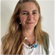 Profesora de Historia y Geografía desde los 10 hasta los 18 años