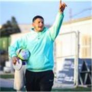 Entrenador de fútbol 3 años de experiencia  prebenjamines benjamines alevines 