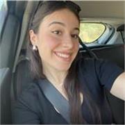 Estudiante imparte clases de inglés, lengua, lectoescritura, etc