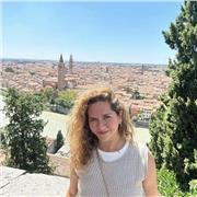 Doy clases de Inglés a todo aquel estudiante que desee ampliar, reforzar o aprender el idioma con un objetivo académico