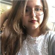 Insegnante di italiano per stranieri provenienti dall’est, sono madrelingua rumena e ho la certificazione tolf B2 di russo. Attualmente studio all’università di lettere lingua e cultura europea e del resto del mondo con specializzazione in russo inglese e