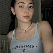 Ciao, sono una ragazza di 17 anni a cui piacerebbe aiutare i bambini con i compiti 😊