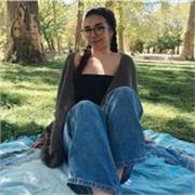 Profesora para gente de colegio e instituto. Además, también clases para adultos