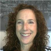 Profesora de ingles con 25 años de experiencia en todos los niveles y edades.  Incluyendo Preparación de Exámenes de Cambridge