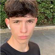 Ripetizioni di inglese, sono un ragazzo certificato C1 e bilingue e ho vissuto 7 anni a Londra