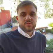 Diplomato al liceo scientifico e in corso di prendere una laurea in economia aziendale, offro ripetizioni in matematica base