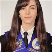 Biotecnóloga graduada con buena formación en Bioquímica y experiencia como profesora de clases particulares.