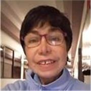 Profesores bilingüe experta enseñando inglés como segunda lengua 