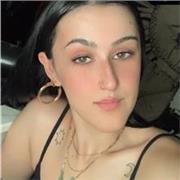 profesora de inglés, con más de tres años de experiencia nivel C2 certificado. Clases disponibles para todas las edades