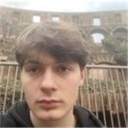 Insegnate di Matematica. Studente di ingegneria presso il Politecnico di Torino con diploma di Liceo Scientifico