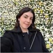 Soy licenciada en comunicación social, por lo cual estoy capacitada para enseñar lengua y literatura ☺️