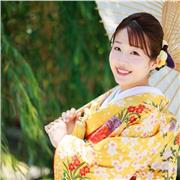 Native Japanese tutor with 100+ s of teaching experience offering online Japanese lessons for adults and beginners!