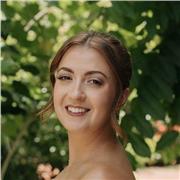 Qualified Primary Teacher Offering Personalised Support for Every Learner