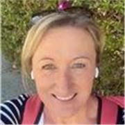 I am a Spanish secondary school teacher and have over 15 yrs experience in the sector. I am charismatic motivated and organised 