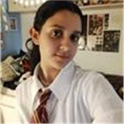 Alumna de primero de bachillerato con buenas notas, aplicada y responsable. Apta para dar clases de castellano, inglés y más.