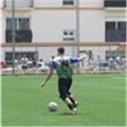 Me defino como una persona ambiciosa y con ganas de aprender, quiero dar clases de fútbol a todo tipo de jugadores