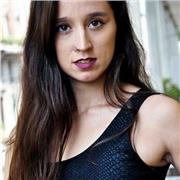 Profesora de español que imparte clases para extranjeros de todas las edades (en italiano y inglés)