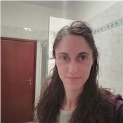 Docente di lingue, laureanda in lettere, con master in DSA,impartisce lezioni per studenti di tutte le età, anche da remoto