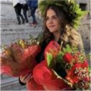 Studentessa Magistrale di Ingegneria Biomedica impartisce lezioni di fisica, matematica e chimica