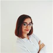 Titulada en marketing y comunicación digital, con experiencia professional de mas de 5 años en sector e-commerce alimentación.