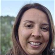 Funciones de apoyo escolar y babysitter para niños