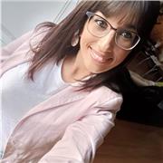 Profesora de ESO, Bachillerato y Primaria que imparte Lengua, Latín y prepara para las Pruebas de Acceso al Ciclo Superior y GESO