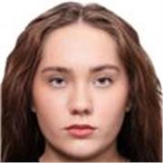 Profesora de inglés para todas las edades y niveles. Especializada en clases dinámicas y enfocadas en la comunicación real.