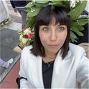 Insegnante di italiano, neolaureata in Lettere Moderne all'Università di Torino. 