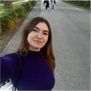 Studying Engineering in English, I offer fun English lessons for kids and teens (online & in person) 