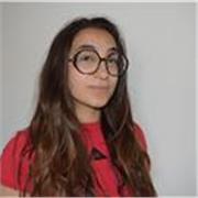 Studentessa di medicina impartisce lezioni di ripetizioni in Biologia e chimica