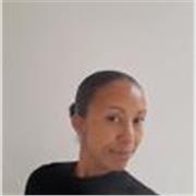 Native English speaker offering private lessons to adults and children. Relaxed environment of online classes with tests. 