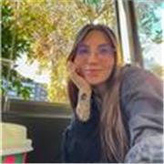 Sono una Studentessa di biologia marina con un livello di inglese madrelingua
