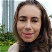 Profesora titulada de Español para Extranjeros con amplia experiencia en enseñanza adaptada a diferentes necesidades y propósitos