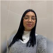 Estudiante de Contabilidad y finanzas en universidad. Apta para dar clases de E.S.O o inferiores.