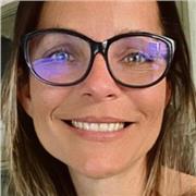 Ciao, sono un'insegnante di inglese e la mia lingua madre è lo spagnolo.
Sono a tua disposizione,
Saluti, Flavia