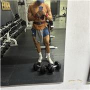 Titulado en lic. cultura física y deportes, certificación de AFFEJ NABBA rutinas personalizadas