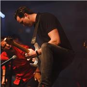 ¡Aprende a Tocar la Guitarra de Forma Rápida, Divertida y 100% Personalizada!
✨ Primera clase GRATUITA ✨