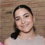 Estudiante en la Universidad de Navarra. Tengo mucha experiencia en matemáticas y ofrezco clases en persona. 