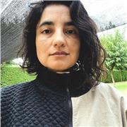 Profesora de español para extranjeros (ELE), especializada en expresión escrita y en edición de textos