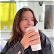 I am an English Lit student at the university of Manchester looking to tutor both GCSE and A level students.