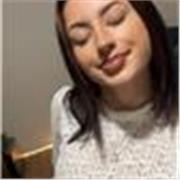 Grundkenntnisse im Spanisch sprechen und verstehen sowieso schreiben.Für Kinder und Jugendliche