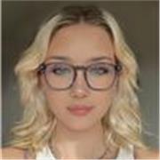 Native English tutor offering private English lessons for children.