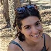 Profesora de Lengua Castellana y Literatura, Ciencias Sociales (Historia y Filosofía), Diseño Gráfico y Comunicación