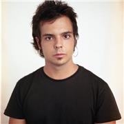 Profesor de escritura y literatura especializado en juventud.