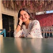 Eine fortgeschrittene Englischlehrerin mit IELTS-Qualifikation bietet Online-Englischkurse für Kinder und Erwachsene an.