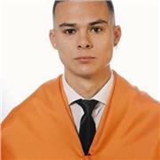 Especializado en los niveles de primaria y eso, así como en las áreas de economía y matemáticas de ciencias sociales de bachillerato, estaré encantado de ayudarte a alcanzar tus objetivos académicos de manera efectiva y amena.