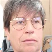 Prof à distance donne des cours de soutien