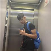 Profesor de cualquier asignatura de primaria, además de poder cuidar del niño.