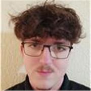 Primera clase . Profesor de música titulado, apto para impartir clases teóricas y prácticas a todos los niveles